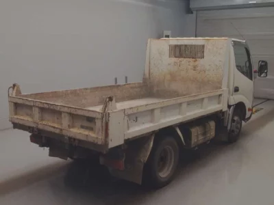 Toyota DYNA  с аукциона в Японии