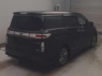 Nissan ELGRAND лот № 4068 оценка 3.5  с аукциона в Японии 1