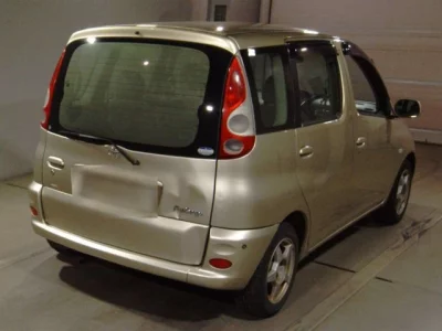 Toyota FUNCARGO  с аукциона в Японии
