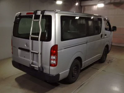 Toyota HIACE VAN  с аукциона в Японии