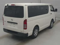 Toyota HIACE VAN лот № 76014 оценка 3.5  с аукциона в Японии 1