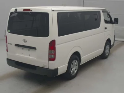 Toyota HIACE VAN  с аукциона в Японии
