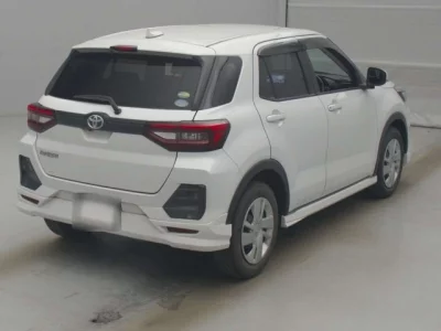 Toyota RAIZE  с аукциона в Японии