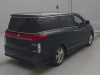 Nissan ELGRAND лот № 70165 оценка 3  с аукциона в Японии 1