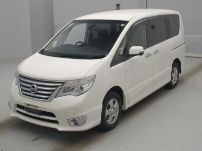 Nissan SERENA  с аукциона в Японии