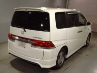 Honda STEP WAGON лот № 7035 оценка 3.5  с аукциона в Японии 1