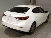 Mazda AXELA лот № 7096 оценка 3  с аукциона в Японии 1