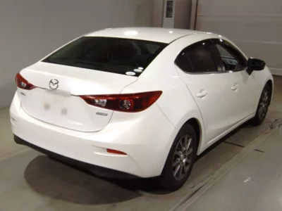 Mazda AXELA  с аукциона в Японии