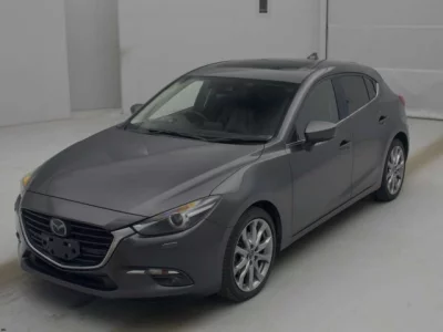 Mazda AXELA  с аукциона в Японии
