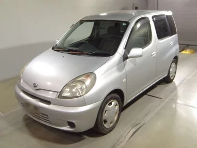 Toyota FUNCARGO  с аукциона в Японии