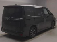 Toyota VOXY лот № 80592 оценка R  с аукциона в Японии 1