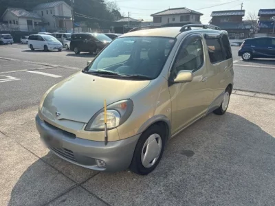 Toyota FUNCARGO  с аукциона в Японии