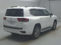 Toyota LAND CRUISER лот № 73008 оценка 4.5  с аукциона в Японии 1