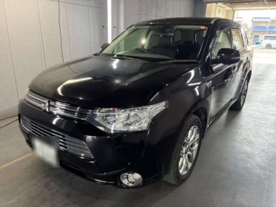 Mitsubishi OUTLANDER PHEV