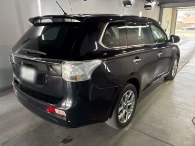 Mitsubishi OUTLANDER PHEV