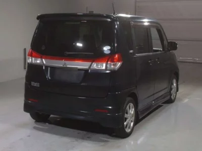 Mitsubishi DELICA D2