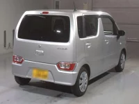 Suzuki WAGON R лот № 3001 оценка 4.5  с аукциона в Японии 1