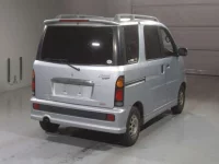 Daihatsu Atrai Wagon лот № 4040 оценка R  с аукциона в Японии 1