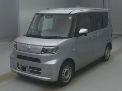 Daihatsu TANTO  с аукциона в Японии