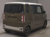 Toyota PIXIS MEGA лот № 83514 оценка 3.5  с аукциона в Японии 1