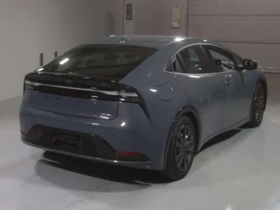 Toyota PRIUS PHV  с аукциона в Японии