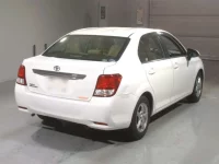 Toyota COROLLA AXIO лот № 66 оценка 3  с аукциона в Японии 1