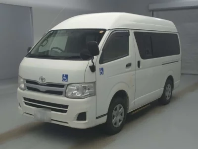 Toyota REGIUS ACE VAN