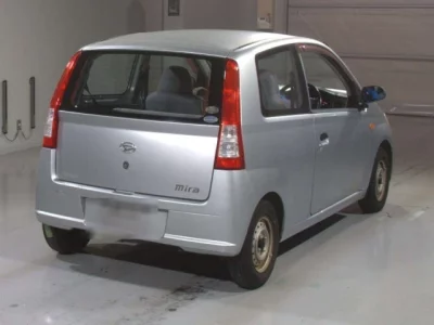 Daihatsu MIRA  с аукциона в Японии