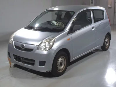Daihatsu MIRA  с аукциона в Японии