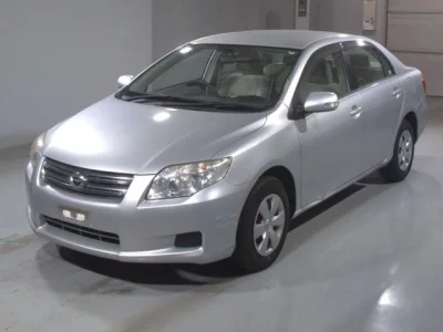 Toyota COROLLA AXIO  с аукциона в Японии