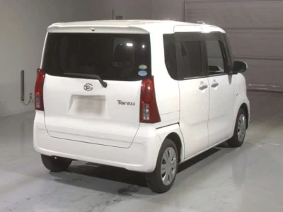 Daihatsu TANTO  с аукциона в Японии
