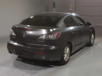 Mazda AXELA лот № 4350 оценка 3.5  с аукциона в Японии 1