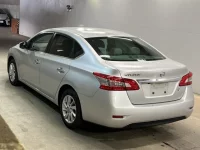Nissan SYLPHY лот № 519 оценка R  с аукциона в Японии 1