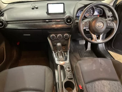 Mazda DEMIO  с аукциона в Японии