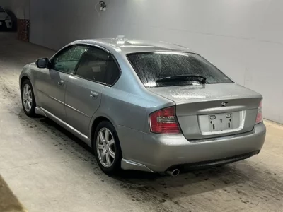 Subaru LEGACY B4