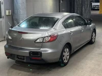 Mazda AXELA лот № 409 оценка 3.5  с аукциона в Японии 4