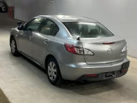 Mazda AXELA лот № 409 оценка 3.5  с аукциона в Японии 1