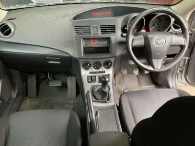 Mazda AXELA  с аукциона в Японии