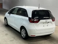 Honda FIT лот № 3094 оценка 4  с аукциона в Японии 1