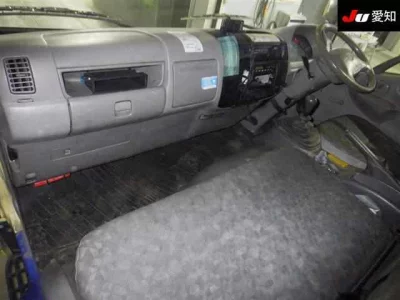 Hino DUTRO  с аукциона в Японии