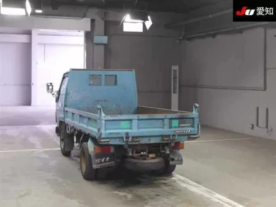 Toyota DYNA  с аукциона в Японии