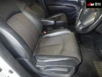 Nissan ELGRAND лот № 30106 оценка 3.5  с аукциона в Японии 5