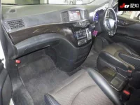 Nissan ELGRAND лот № 30106 оценка 3.5  с аукциона в Японии 2