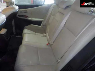 Lexus HS  с аукциона в Японии