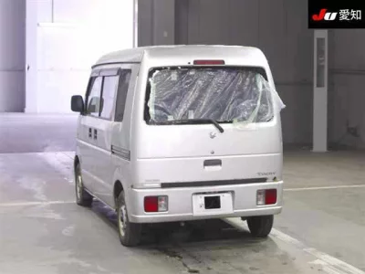 Suzuki EVERY  с аукциона в Японии