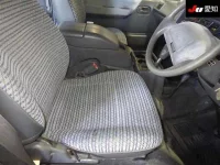 Toyota HIACE VAN лот № 7012 оценка 3  с аукциона в Японии 5