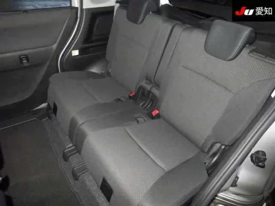 Mitsubishi DELICA D2