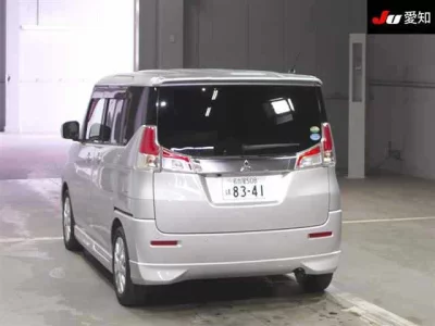 Mitsubishi DELICA D2