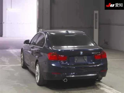 BMW 3-Series  с аукциона в Японии