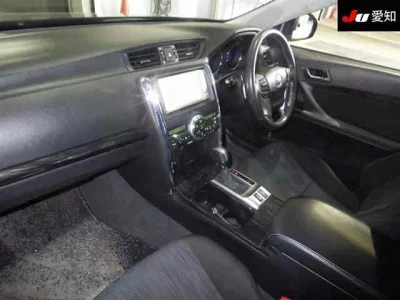 Toyota MARK X  с аукциона в Японии